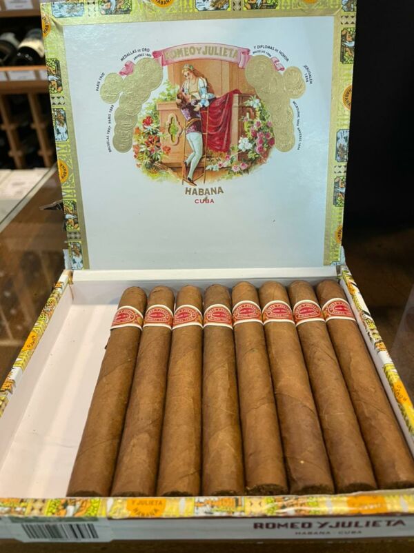 Charuto Cuba - Romeo y Julieta Mille Fleurs